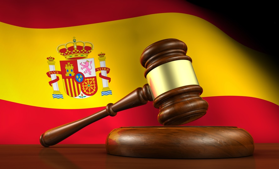 Spanish flag & gavel